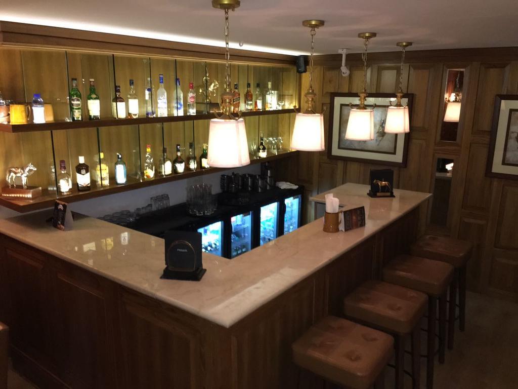 Hotel President 德拉敦 外观 照片